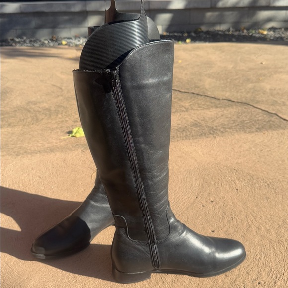 La CANADIENNE Black Leather Knee-High Boots US 8.5 - Picture 9 of 13